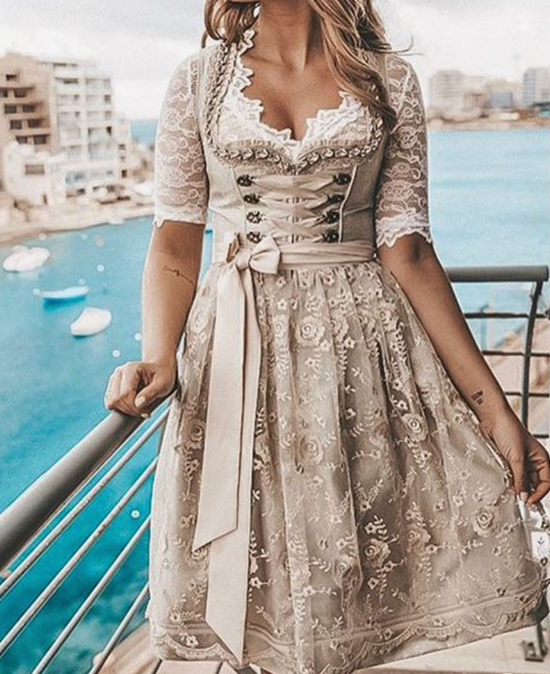 Traditionelles Dirndlkleid Damen | Trachtenkleid mit Schürze 0