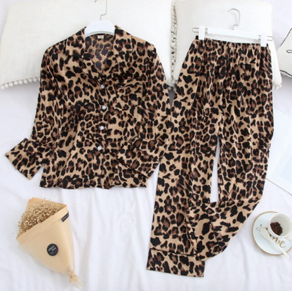 Bequemer Damen Schlafanzug | Modischer Pyjama Set 4