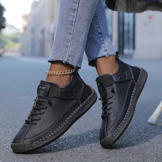 Damen-Sneaker mit strukturiertem Stoff und Schnürsenkeln 0