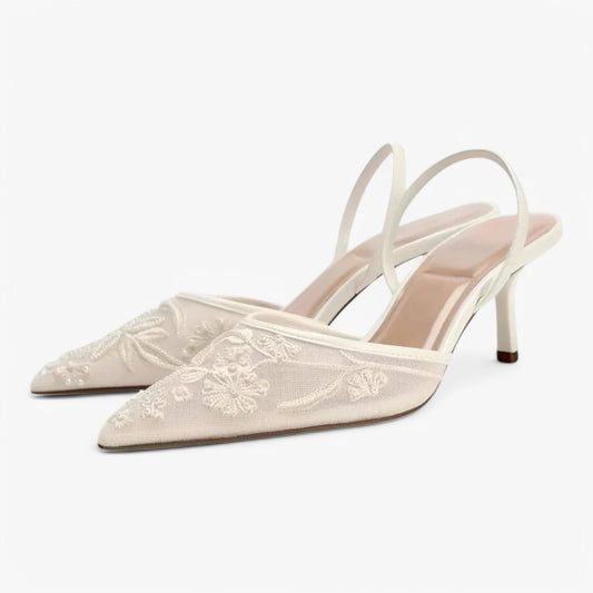 Diana | Elegante spitze Pumps mit Blumenstickerei und Komfort 0