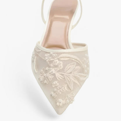 Diana | Elegante spitze Pumps mit Blumenstickerei und Komfort 2