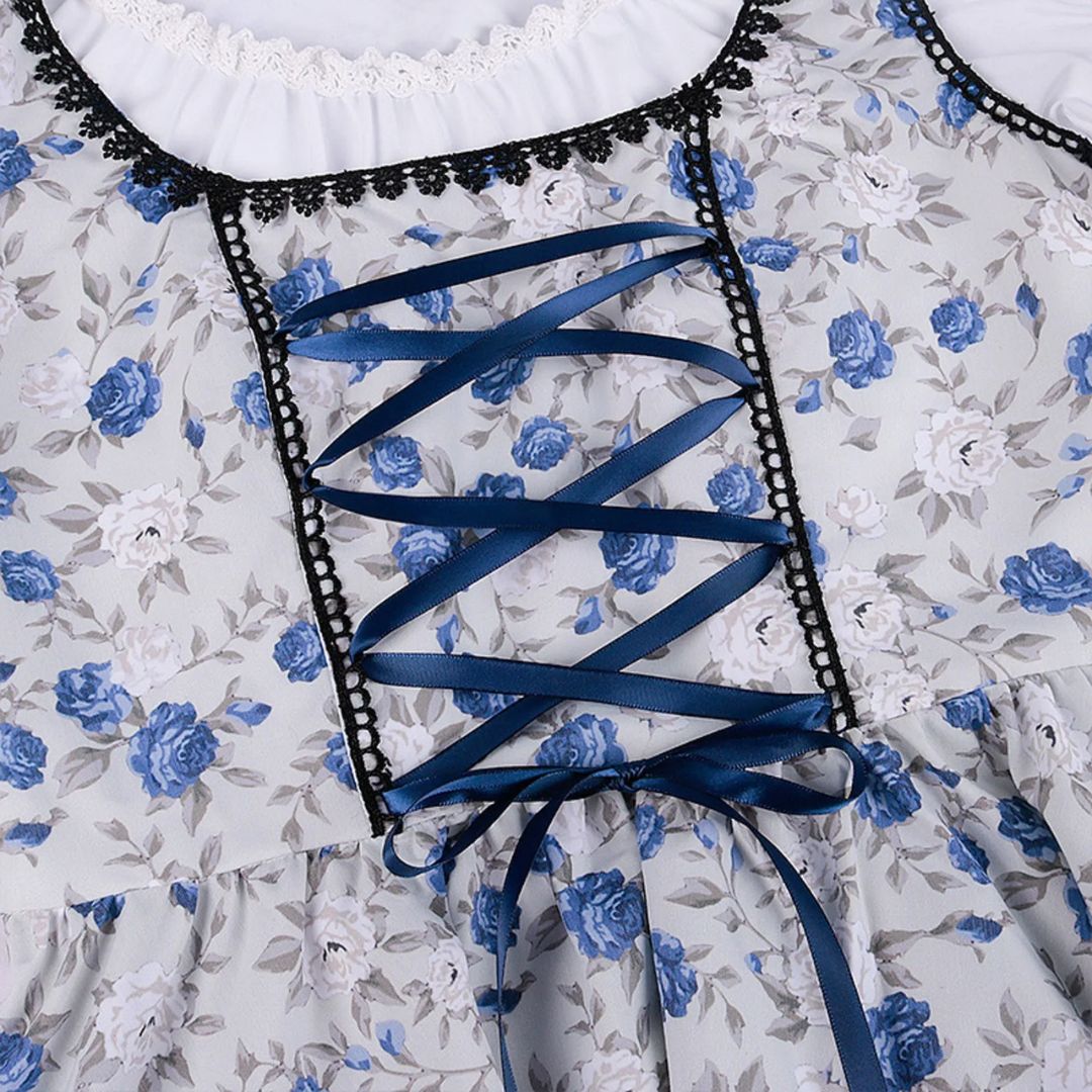 Dirndl Arlene | Traditionelles Oktoberfestkleid mit Schnürung 7