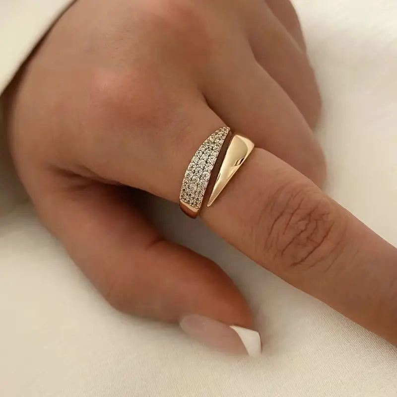 Eleganter Ring mit Funkelnden Steinen | Damen Schmuck 0