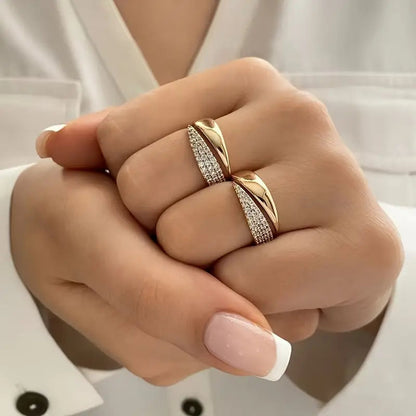 Eleganter Ring mit Funkelnden Steinen | Damen Schmuck 1