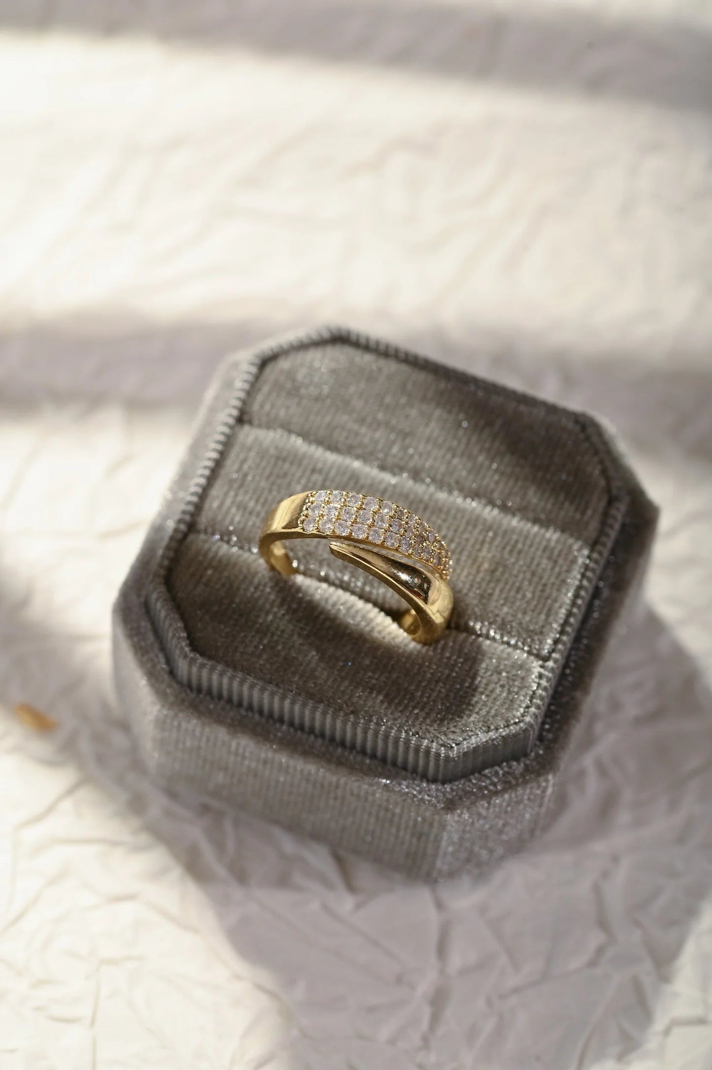 Eleganter Ring mit Funkelnden Steinen | Damen Schmuck 5