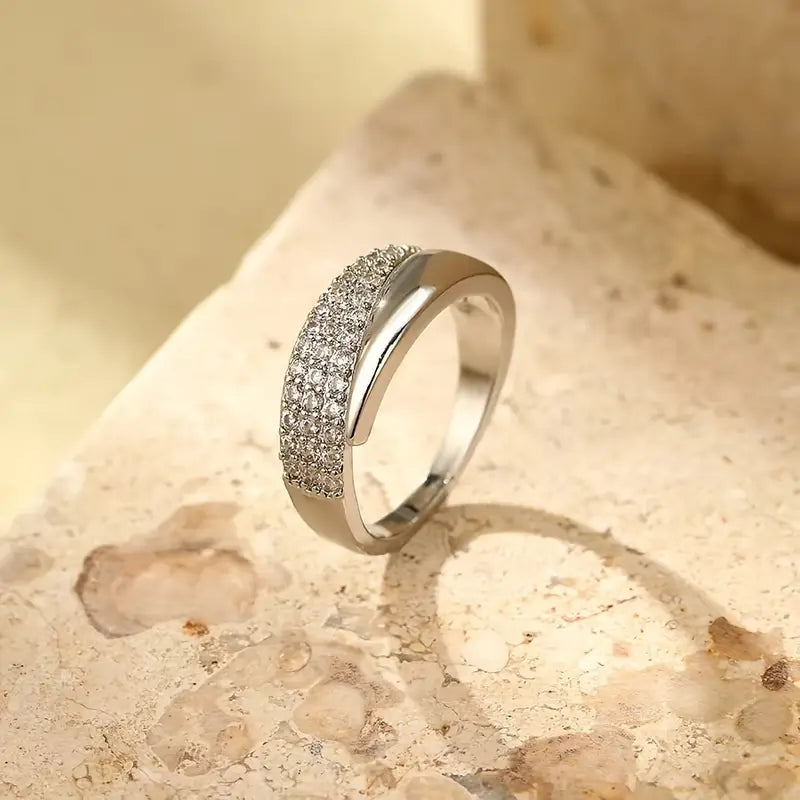 Eleganter Ring mit Funkelnden Steinen | Damen Schmuck 7