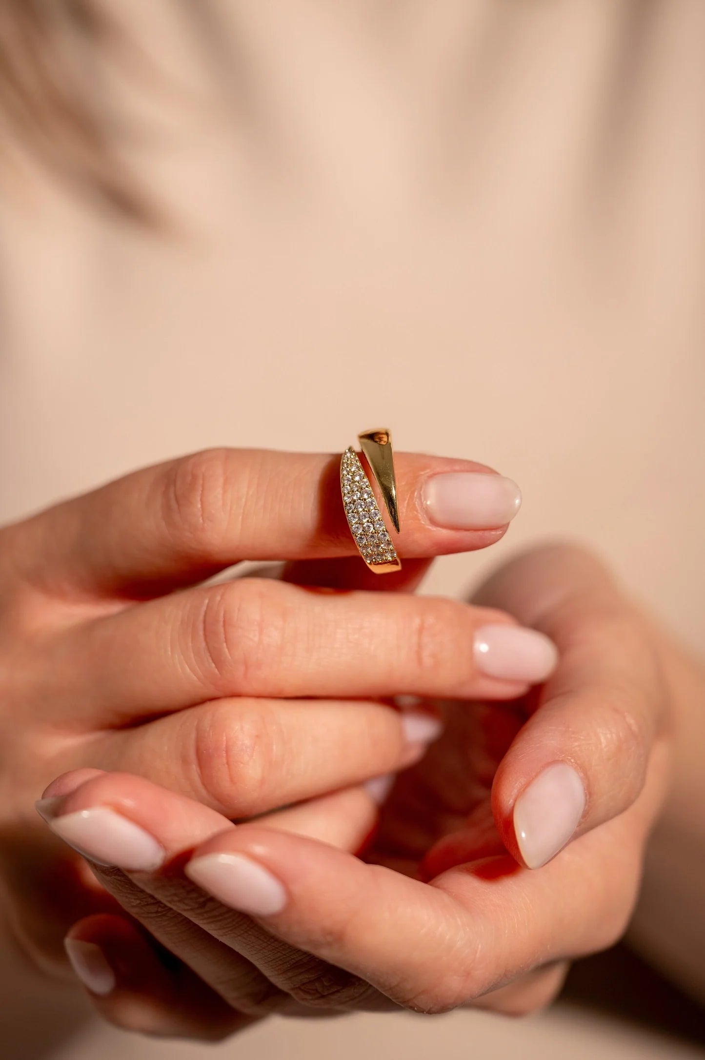Eleganter Ring mit Funkelnden Steinen | Damen Schmuck 8