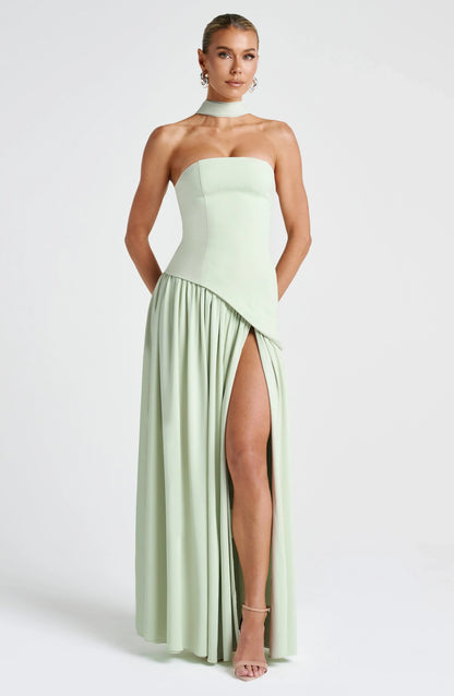 Elegantes Korsettkleid mit Schaldetail und hohem Schlitz | Damenmode 9