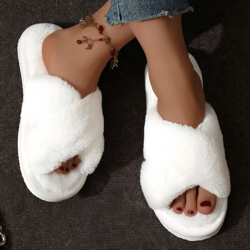 Flauschige Hausschuhe für Damen | Offene Zehen Slides 1