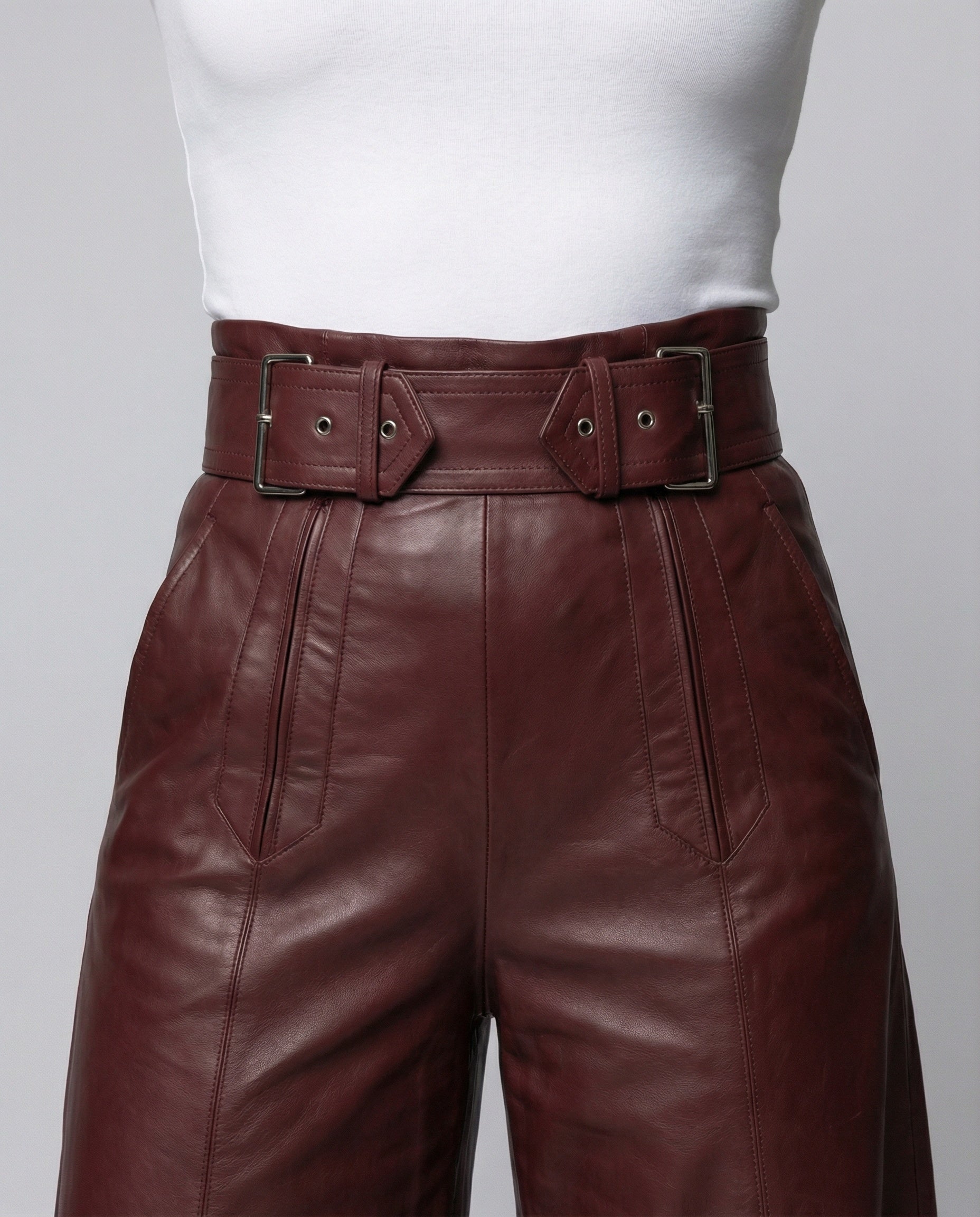 Hohe Damen Lederhose mit Plissee | Elegante Lederhose 3