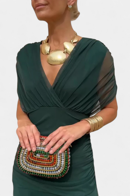 Iselina | Elegantes Maxikleid mit V-Ausschnitt und fließenden Ärmeln 11