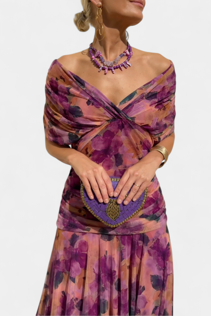 Iselina | Elegantes Maxikleid mit V-Ausschnitt und fließenden Ärmeln 7
