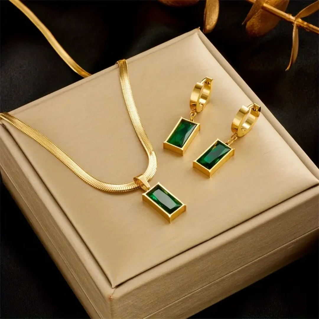 Iselotte | Vergoldetes Schmuckset mit Halskette und Ohrringen 1
