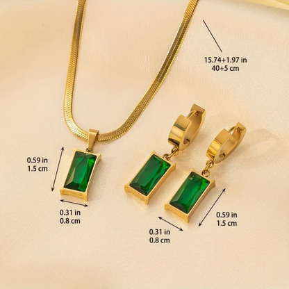 Iselotte | Vergoldetes Schmuckset mit Halskette und Ohrringen 4