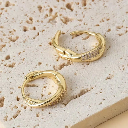 Kara | Ohrringe Silber mit Zirkonia im Minimalistischen Design 2