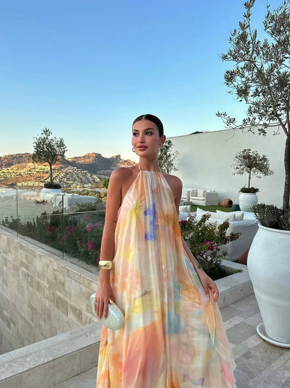 Langes Damenkleid mit Rückenfreiem Design und Farbprint 2