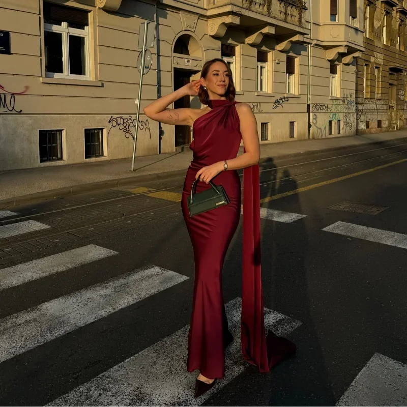 Langes Drapiertes Damenkleid | Elegantes Abendkleid mit Einem Träger 0