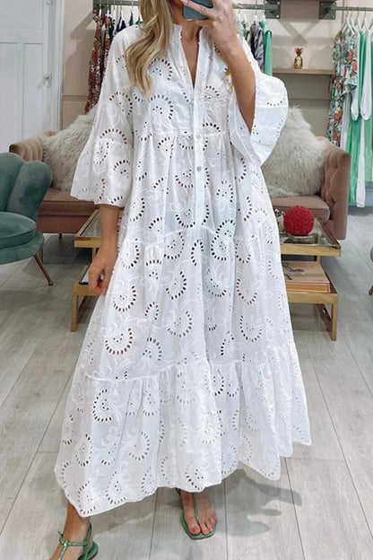 Langes Sommerkleid mit V-Ausschnitt und 3/4-Ärmeln 0