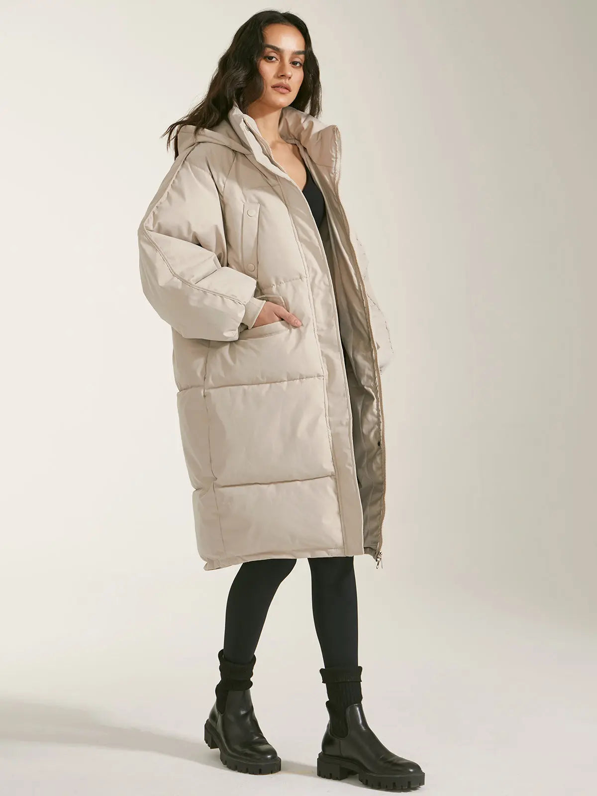 Laura | Damen Winterparka mit Kapuze und Pufferfüllung 2