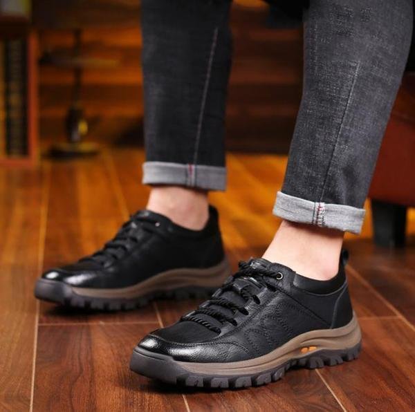 Lederschuhe Herren UrbanSole | Lässiger Komfort & Schutz 5