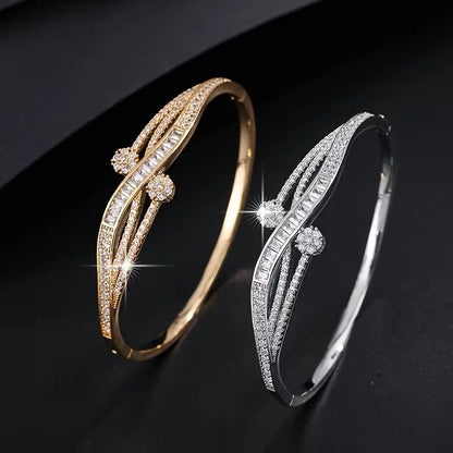 Olivia | Damenarmband mit Zirkonia-Akzenten Silberfarben 2