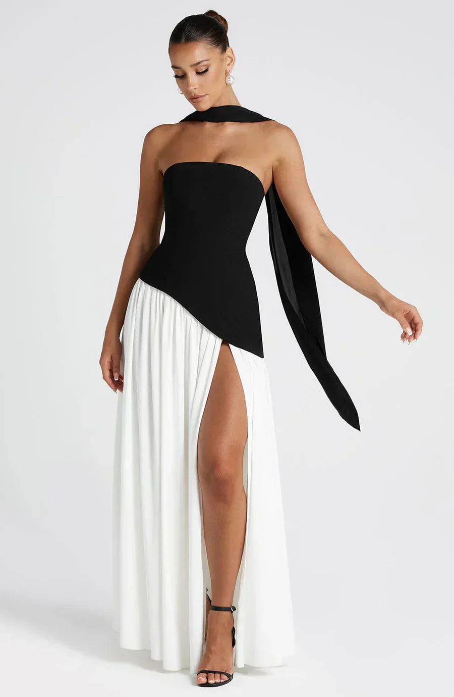 Talina | Trägerloses asymmetrisches Maxikleid Damen 3