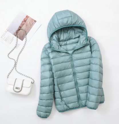 Ultraleichte Damenjacke Elara mit Kapuze | Steppjacke Damen 0